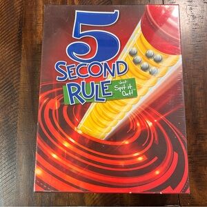 5 Second Rule Board Game‎